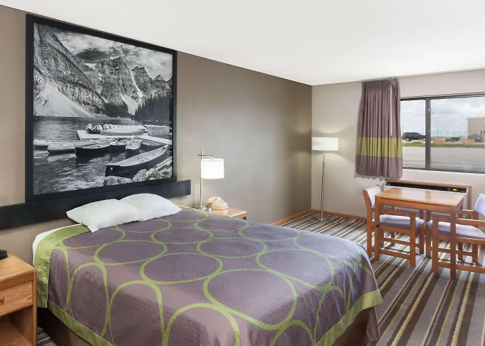 Hotel Super 8 By Wyndham 2*