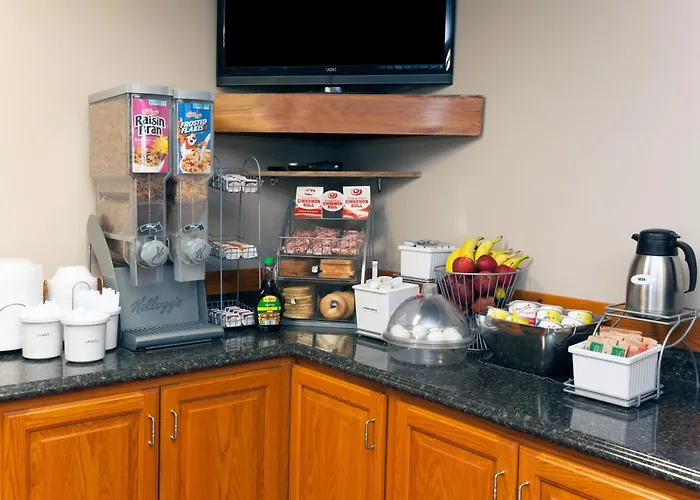 Super 8 By Wyndham Hotel 2*
