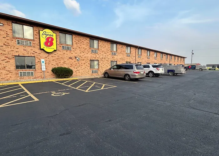 Hotel Super 8 By Wyndham Gilman