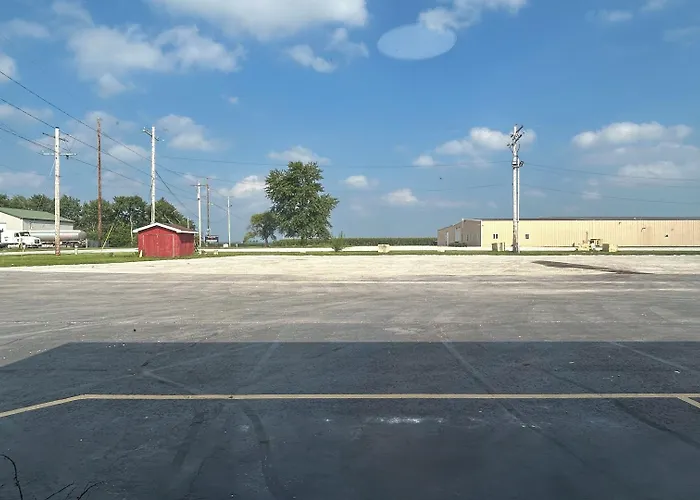 Super 8 By Wyndham Отель Gilman